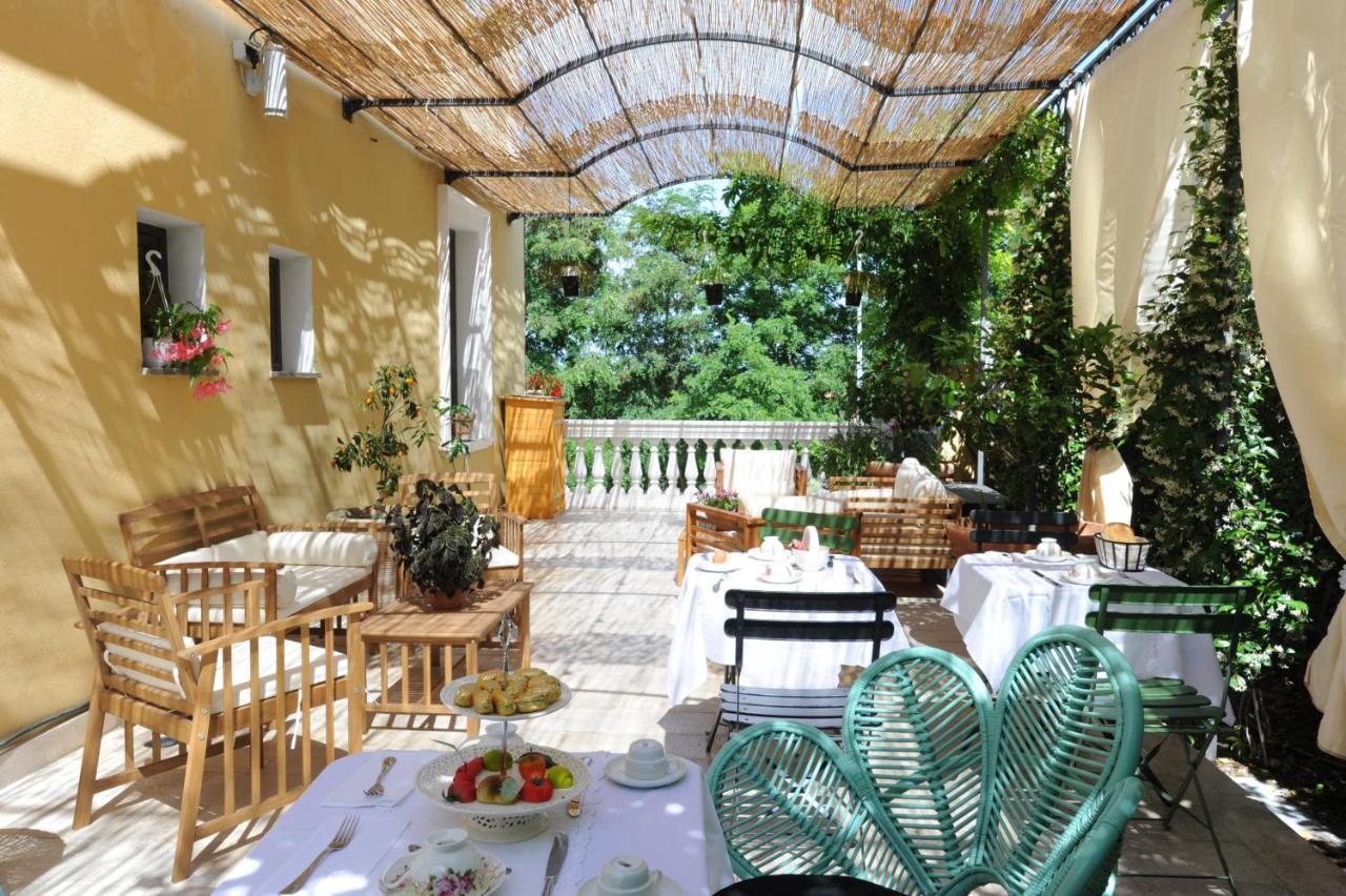 Bed and Breakfast Palazzo Scura Vaccarizzo Albanese Экстерьер фото